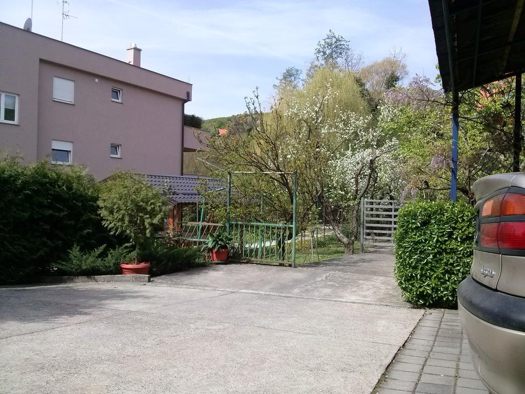 Apartments Garden Zagreb Exterior foto